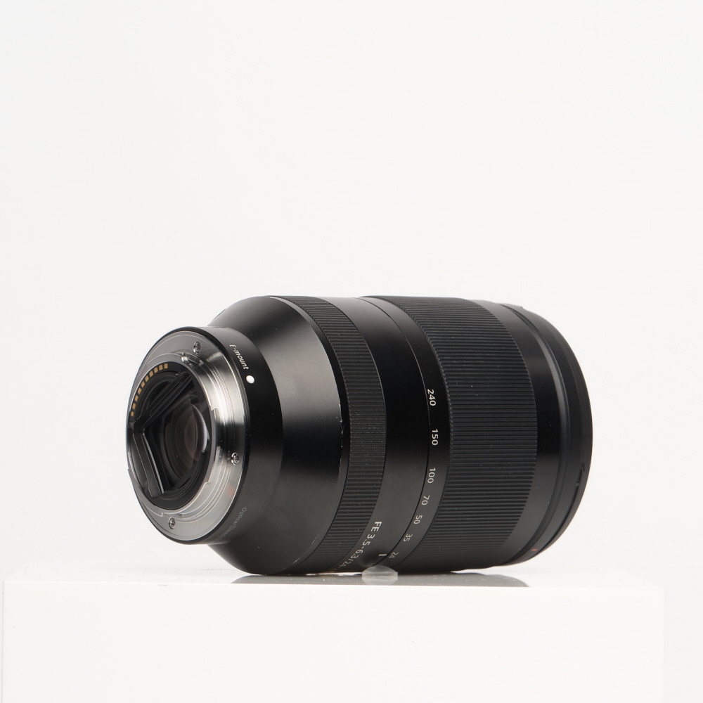 Sony FE 24-240mm F3.5-6.3 OSS Lens