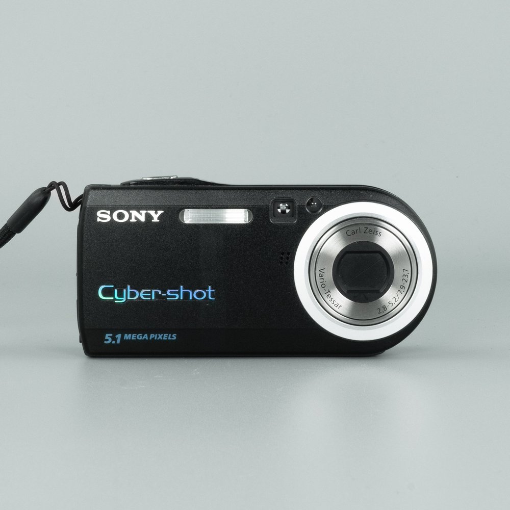 Sony Cyber-shot DSC-P120 Point & Shoot Camera