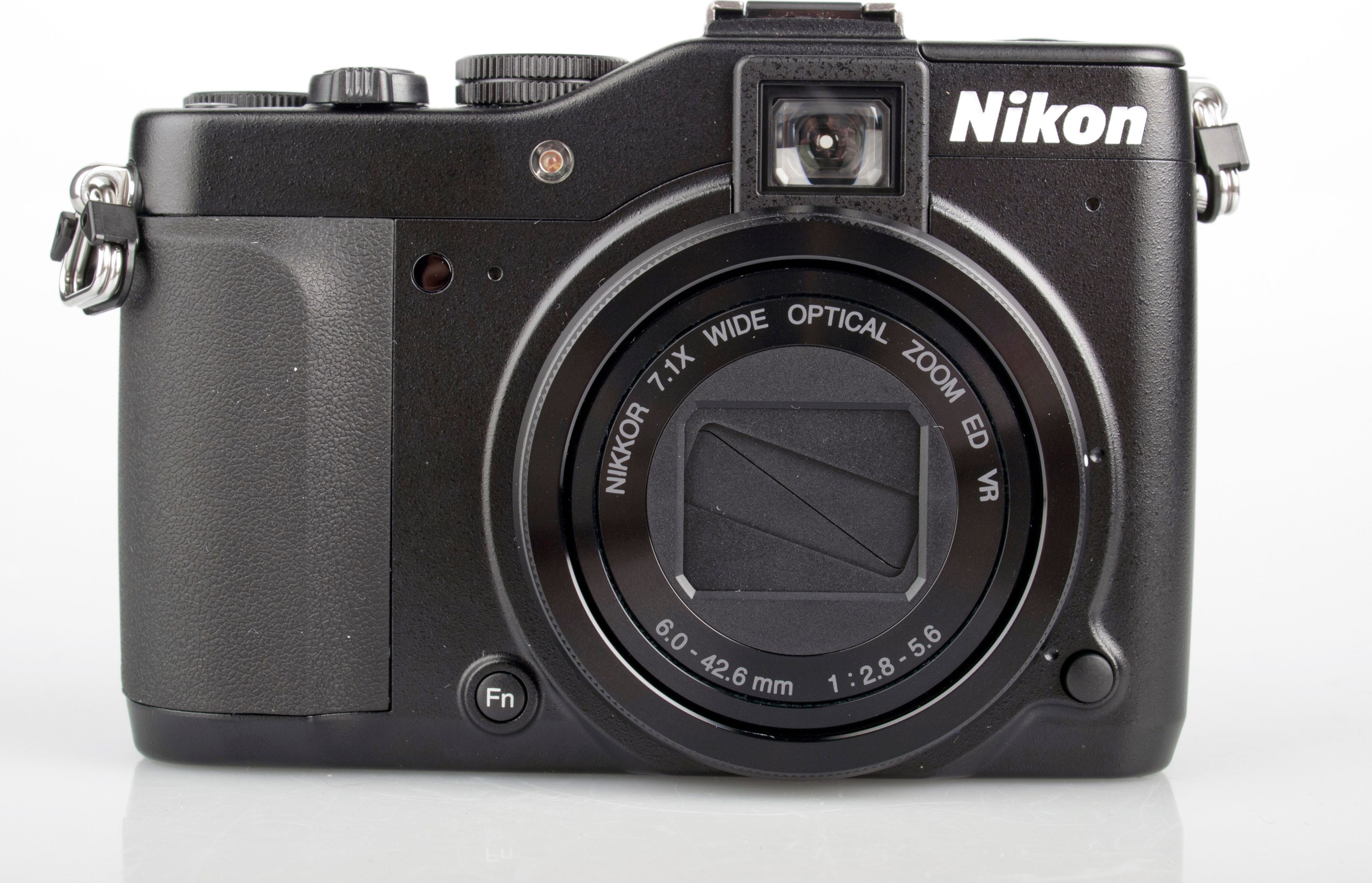 Nikon COOLPIX P7000 Point & Shoot Camera