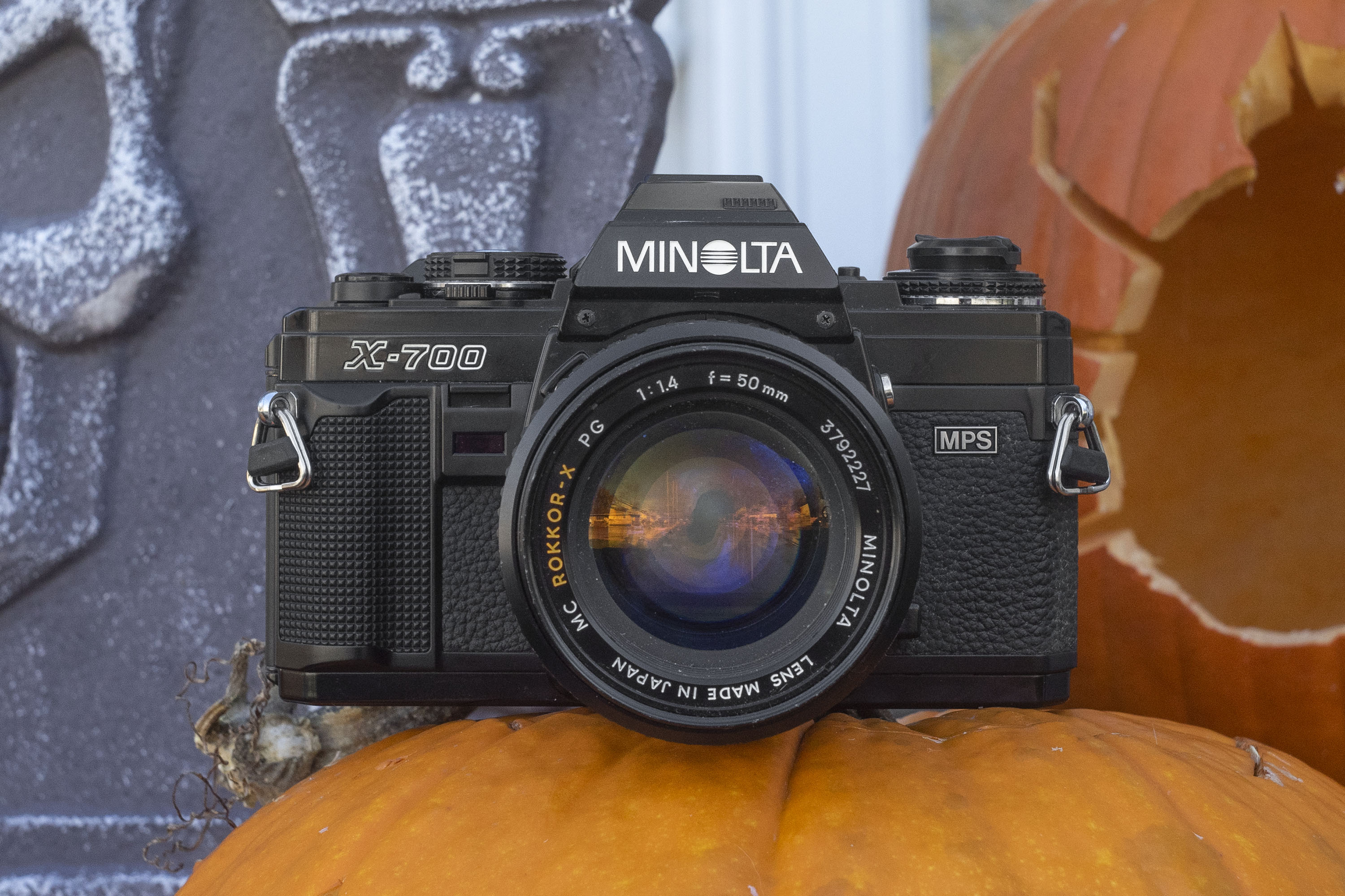 Minolta X-700 35mm Film SLR Camera