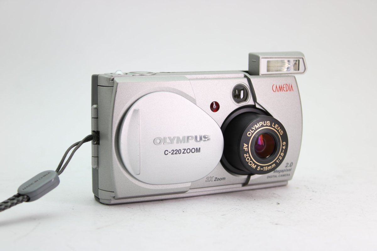 Olympus C-220 Zoom Digital Camera