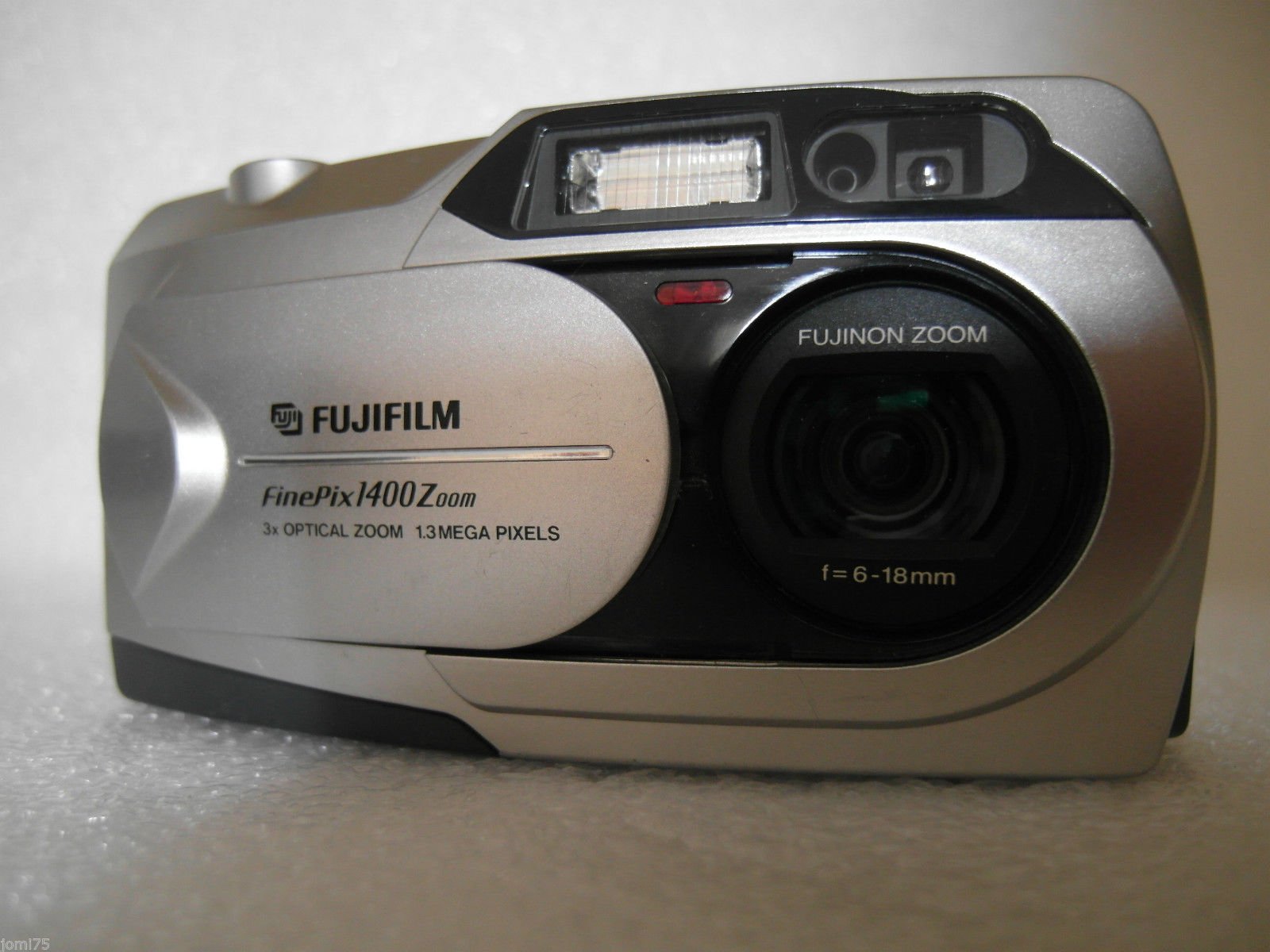 Fujifilm FinePix 1400z Point & Shoot Camera