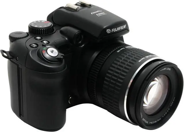 Fujifilm FinePix S9000 9MP Digital Camera w/28-300 | GearFocus