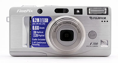 Fujifilm FinePix F700 6.2MP Super CCD SR Digital C | GearFocus