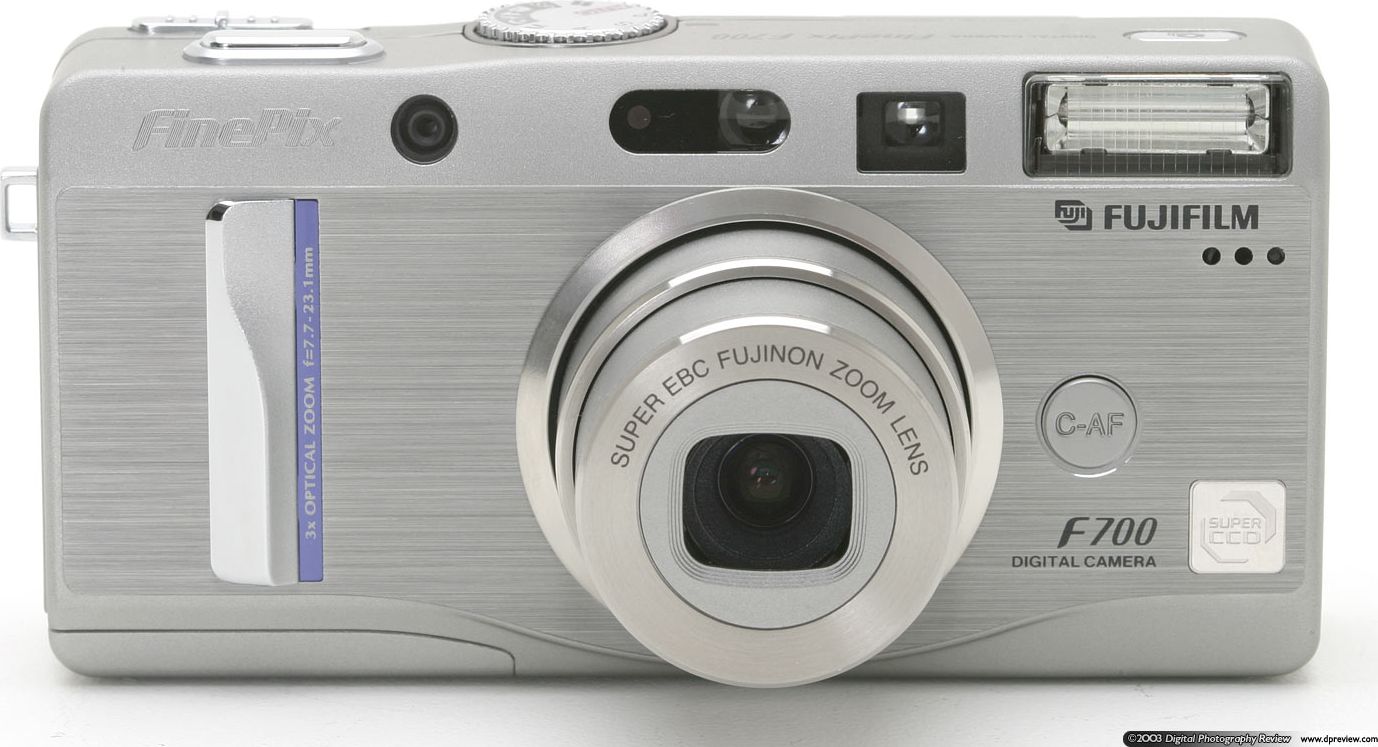 Fujifilm FinePix F700 6.2MP Super CCD SR Digital C | GearFocus