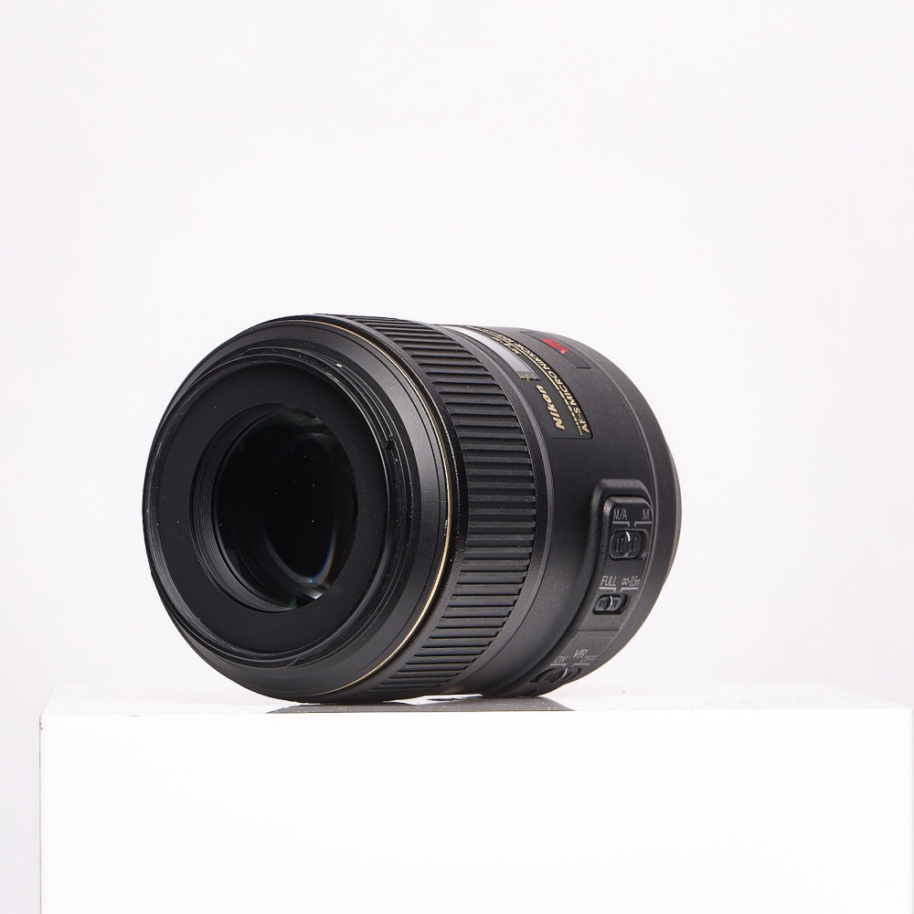 Nikon Nikkor AF-S 105mm f/2.8 G VR Micro IF ED Lens