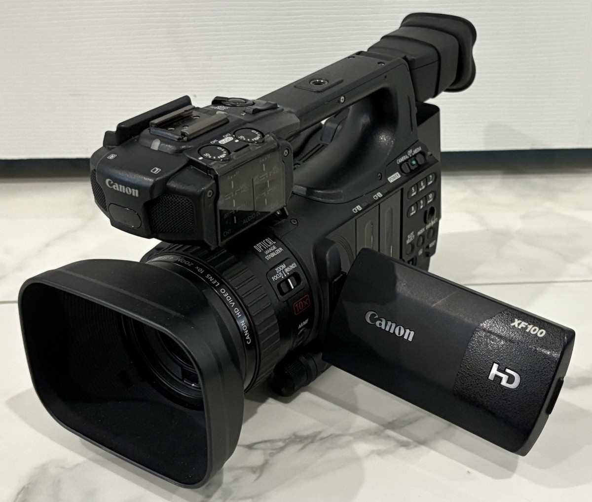 Canon XF100 Camcorder | GearFocus
